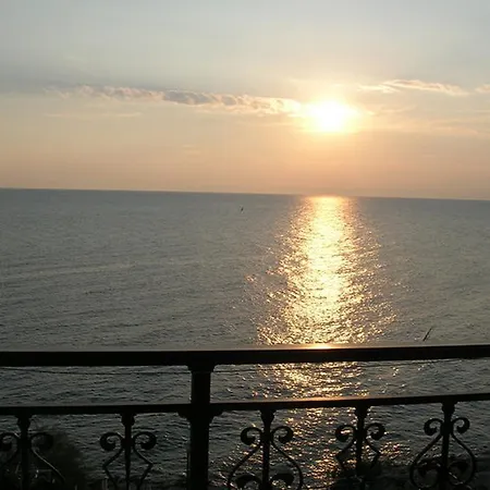 Sunset Апартаменты